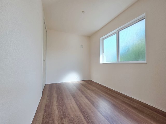 【洋室】 | 知多市八幡堀切　3号棟