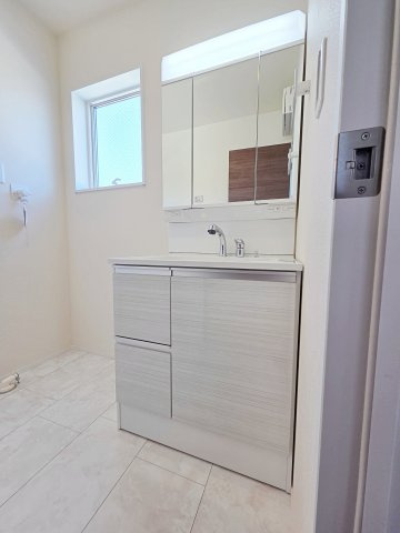 【洗面所】 | 知多市八幡堀切　3号棟