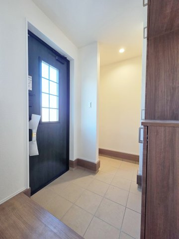 【玄関】 | 知多市八幡堀切　3号棟