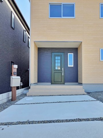 【玄関】 | 知多市八幡堀切　3号棟