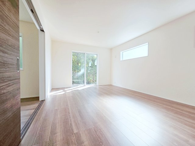 【居間・リビング】 | 知多市八幡堀切　3号棟