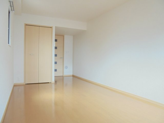 エスフォート本八幡の居間・リビング