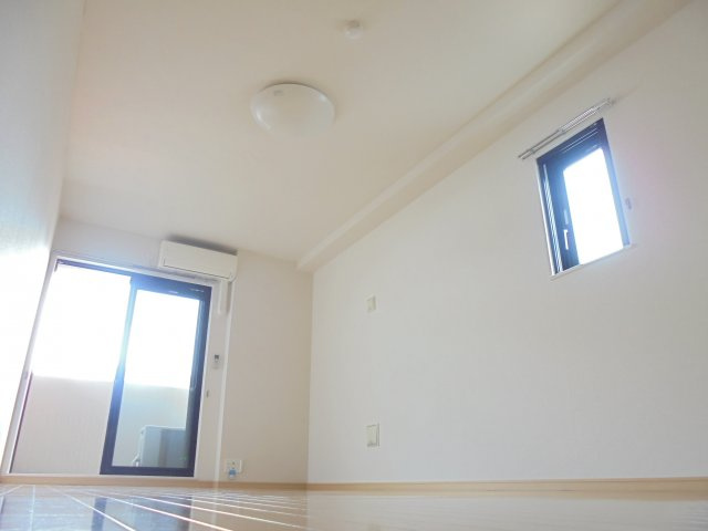 エスフォート本八幡の内装