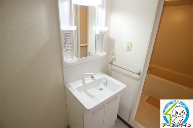 コモド　エールの独立洗面台|パース写真