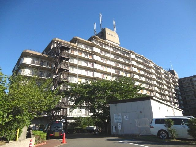 寝屋川コーポラスの外観