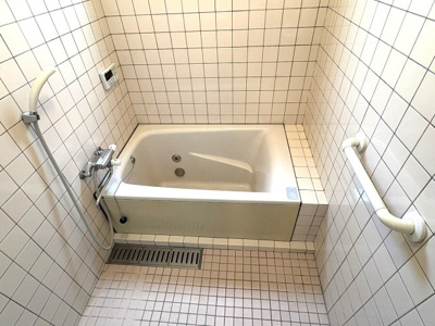 【浴室】 | 中古一戸建　高知市愛宕町3丁目