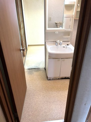 【独立洗面台】 | 中古一戸建　高知市愛宕町3丁目