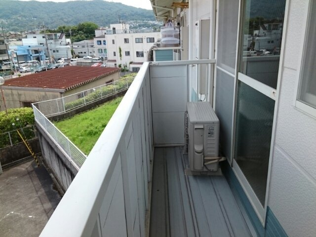 パークヒル光明のバルコニー|バルコニーからの眺めを楽しみながら食事をしませんか