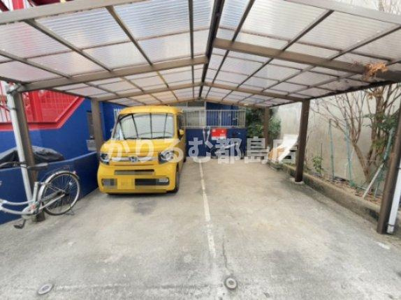 第一加茂ビルの駐車場