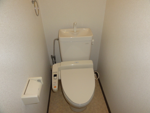 【トイレ】 | メゾンフォレスタ | ウォシュレットです