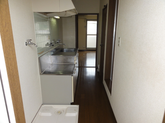 【内装】 | メゾンフォレスタ | 玄関入ってすぐの内装です