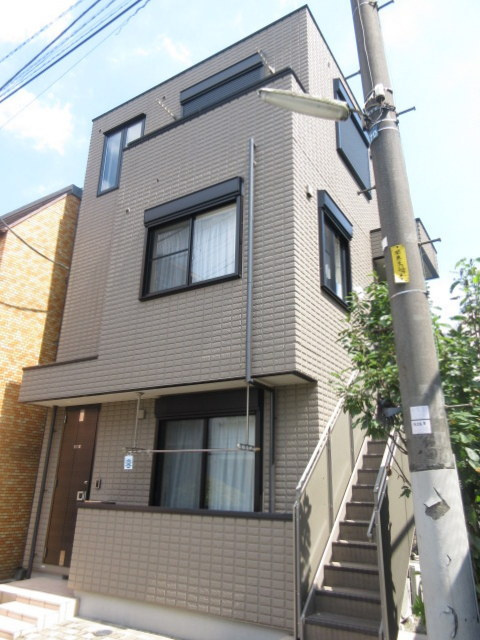 Ｍ’ｓ　Ｃｈａｔｏｎ