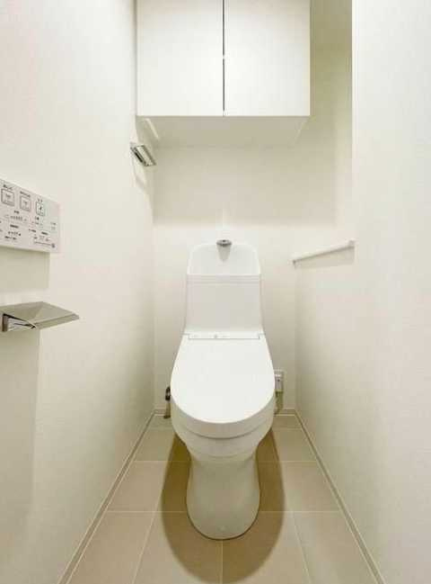 ベルファース三軒茶屋　フリーレント1か月　礼金0　築浅のトイレ