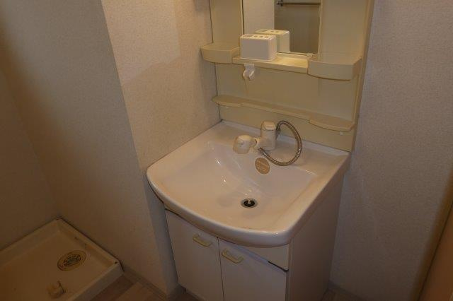 グランシード三宅の独立洗面台|シャンプードレッサー