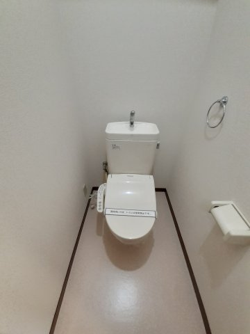 サンビレッジ七番館のトイレ|※同タイプの部屋写真です