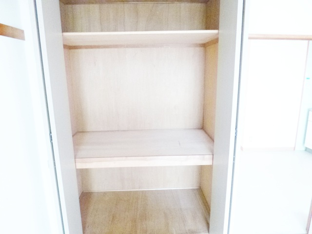 クリスタル葵の収納|奥行きのある収納！
