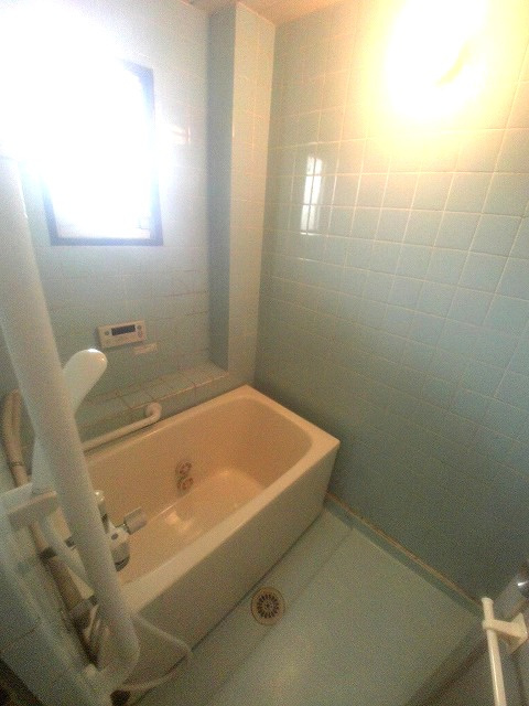 第二春陽マンションの浴室