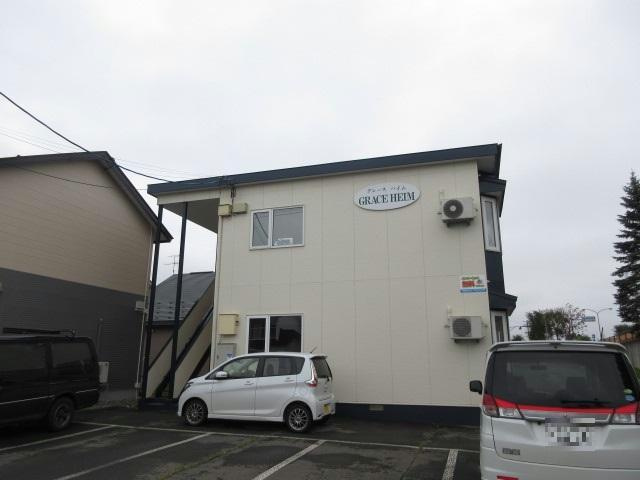 グレースハイムの駐車場