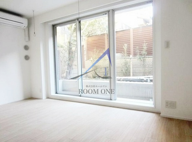 ナチュラーレ代沢の居間・リビング|洋室のお部屋です。