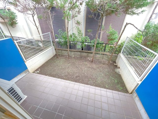 コーポミヤBの庭