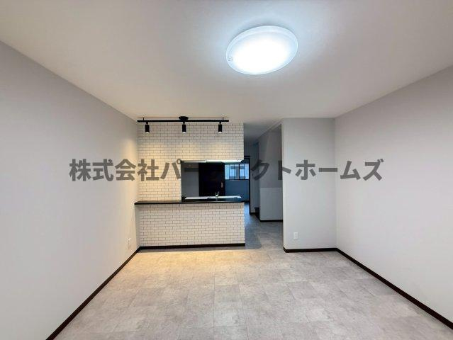 クラテル大利の居間・リビング|ゆったり過ごせるリビングです