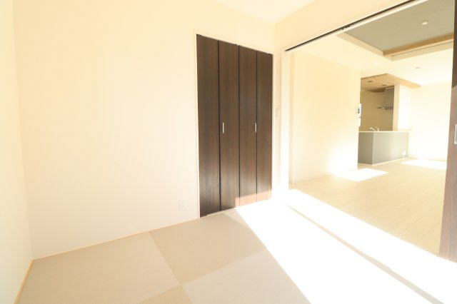 郡山市芳賀３丁目　　　１号棟　　　芳賀小学校、郡山第４中学区のキッチン|※同社施工例