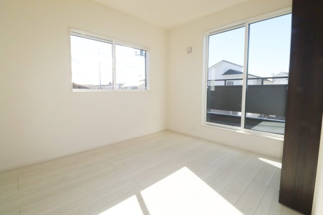 郡山市芳賀３丁目　　　１号棟　　　芳賀小学校、郡山第４中学区のバルコニー|※同社施工例