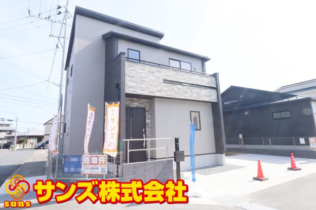 郡山市芳賀３丁目　　　１号棟　　　芳賀小学校、郡山第４中学区の外観|北西側から見た外観