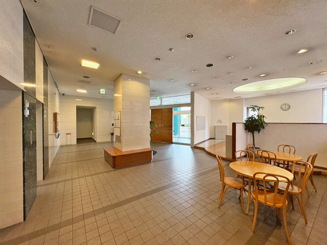 ライオンズタワー仙台長町のエントランス