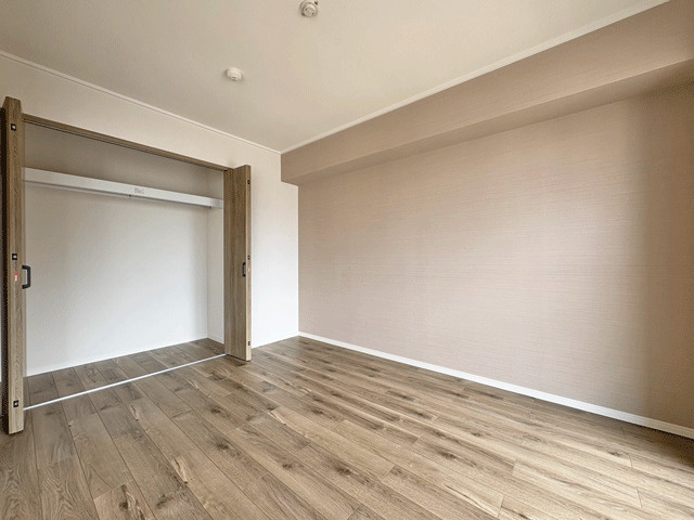 ライオンズタワー仙台長町の洋室