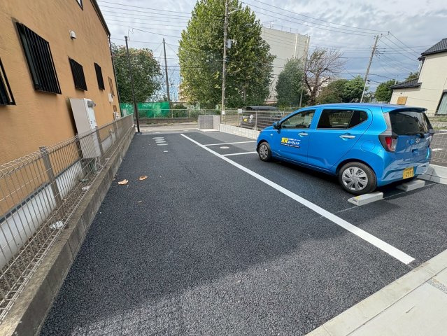 Belle Leadユリダイの駐車場