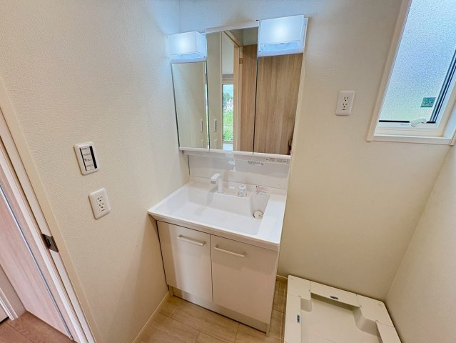 Belle Leadユリダイの独立洗面台