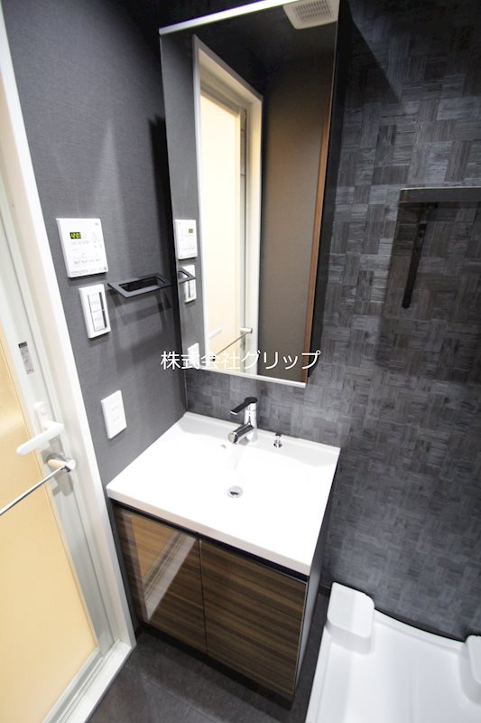 Le'a MARKS横濱弐番館の独立洗面台