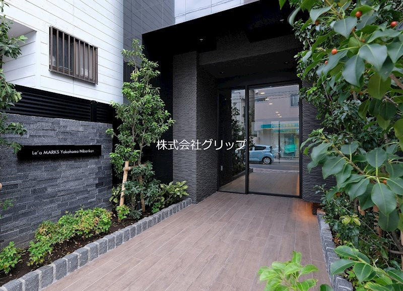 Le'a MARKS横濱弐番館のエントランス