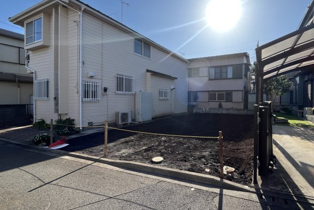 町田市南町田1丁目３期売地【建築条件付】の外観|近隣は住宅が立ち並んでいます。