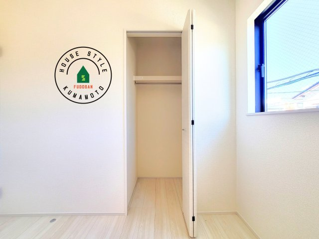 熊本市中央区壺川1丁目第1-2棟（1号棟）の内観：施工例|収納には困りません。