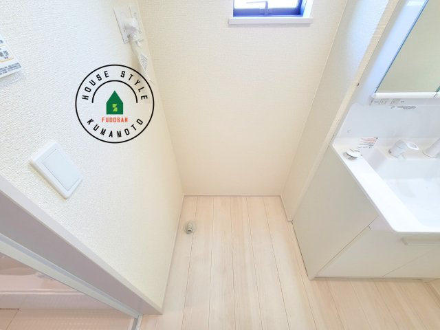 熊本市中央区壺川1丁目第1-2棟（1号棟）の内観：施工例|ランドリースペースとなります。広々して有効的にご使用できます。 