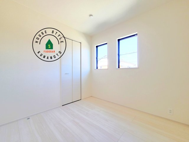 熊本市中央区壺川1丁目第1-2棟（1号棟）の内観：施工例|キッチンからリビングをしっかり確認できます。家族の笑顔があふれる空間になりそうですね。