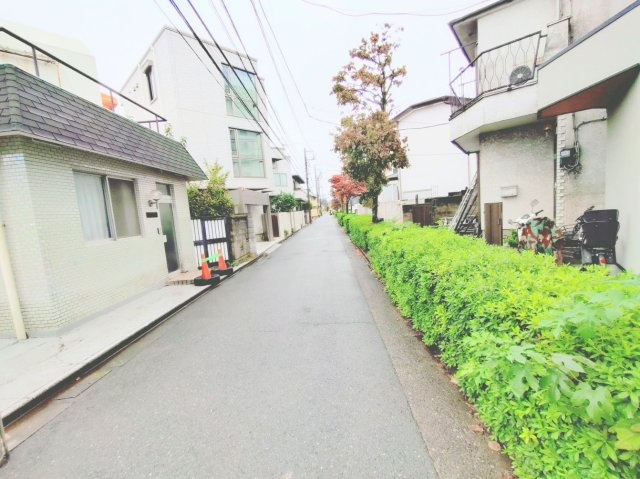 【前面道路含む現地写真】 | 世田谷区世田谷2丁目　新築戸建