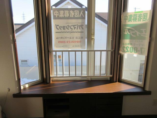 イーストハウスの居間・リビング