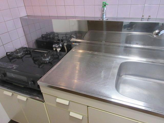 イーストハウスのキッチン