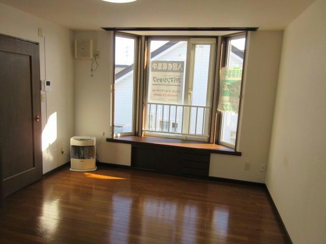 イーストハウスの居間・リビング