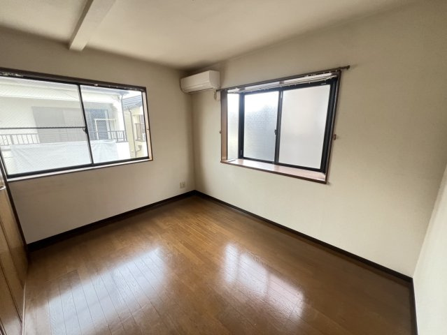 須磨本町1丁目戸建の子供部屋