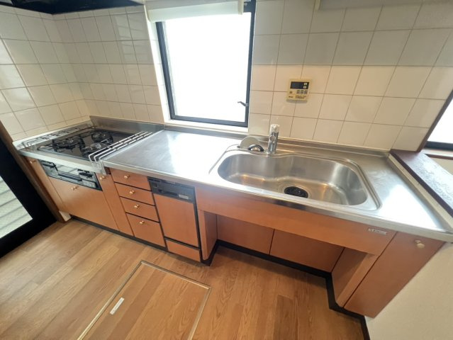 須磨本町1丁目戸建のキッチン