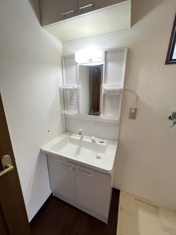 須磨本町1丁目戸建の洗面所