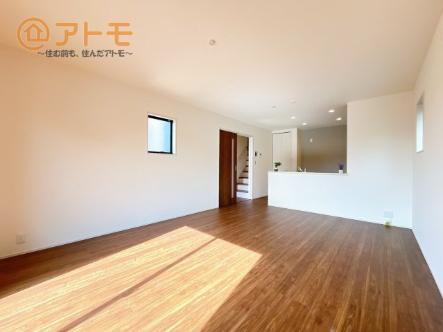 【居間・リビング】 | 富士宮市宮原2期　新築戸建て　全1棟