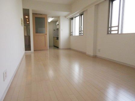 ＡＺ小石川の居間・リビング