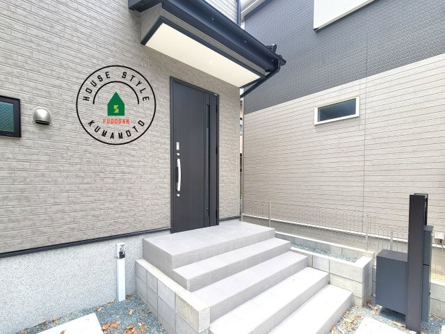 熊本市中央区壷川1丁目第1-2棟（2号棟）の外観：施工例|おでかけの時も帰った時も、「我が家」を最初に感じでもらえる素敵な空間に。