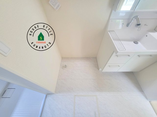 熊本市中央区壷川1丁目第1-2棟（2号棟）の内観：施工例|ランドリースペースとなります。広々して有効的にご使用できます。 