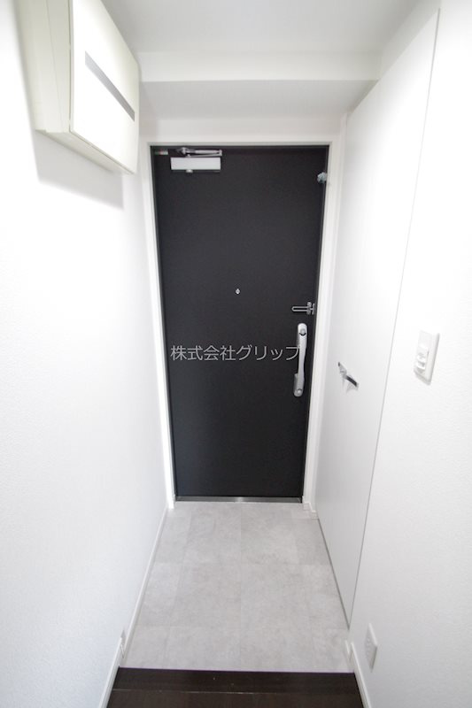 プレディアスタイル横濱沢渡の玄関